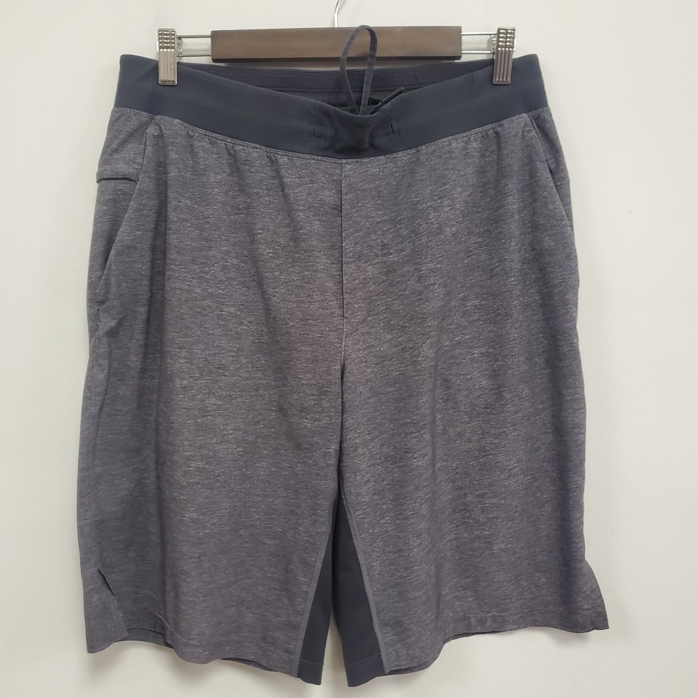 Lululemon Mens T.H.E. Linerless Short Size L‎ Gray Athletic Workout Running Gym